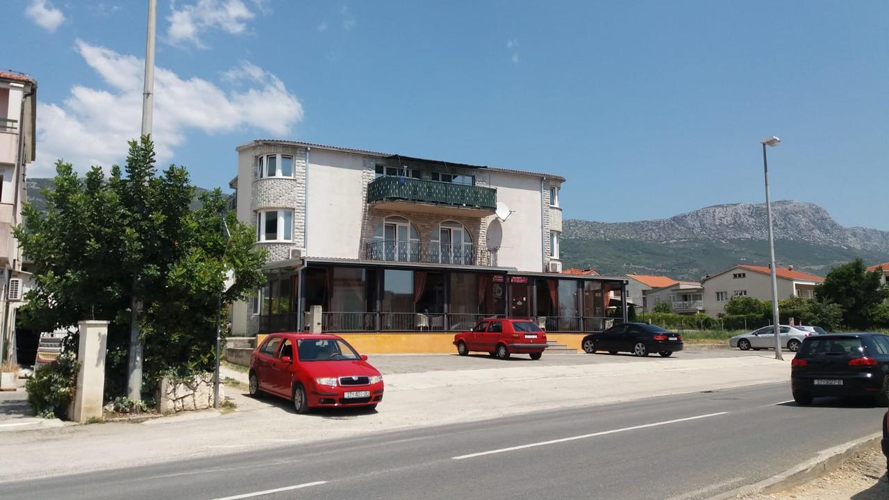 Apartman Julienne Kaštela Kültér fotó